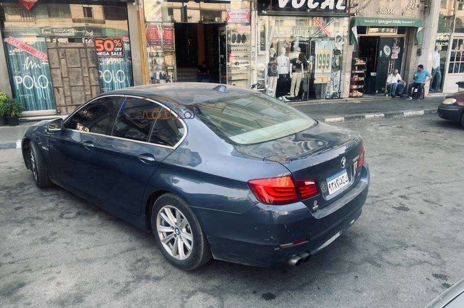 520 BMW Dark blue