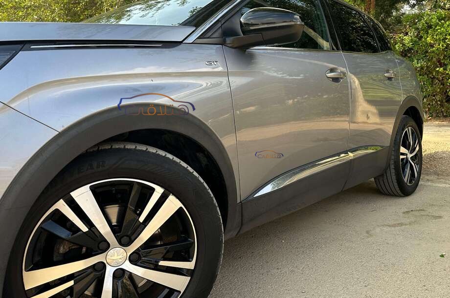 3008 Peugeot فضي