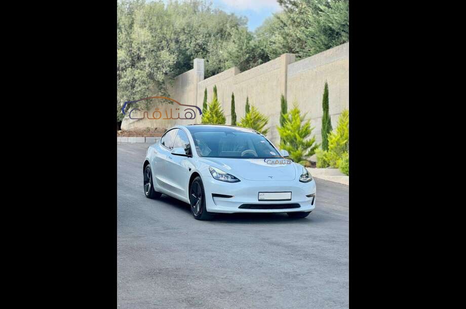 Model 3 Tesla أبيض