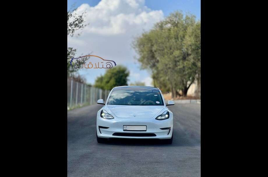 Model 3 Tesla أبيض