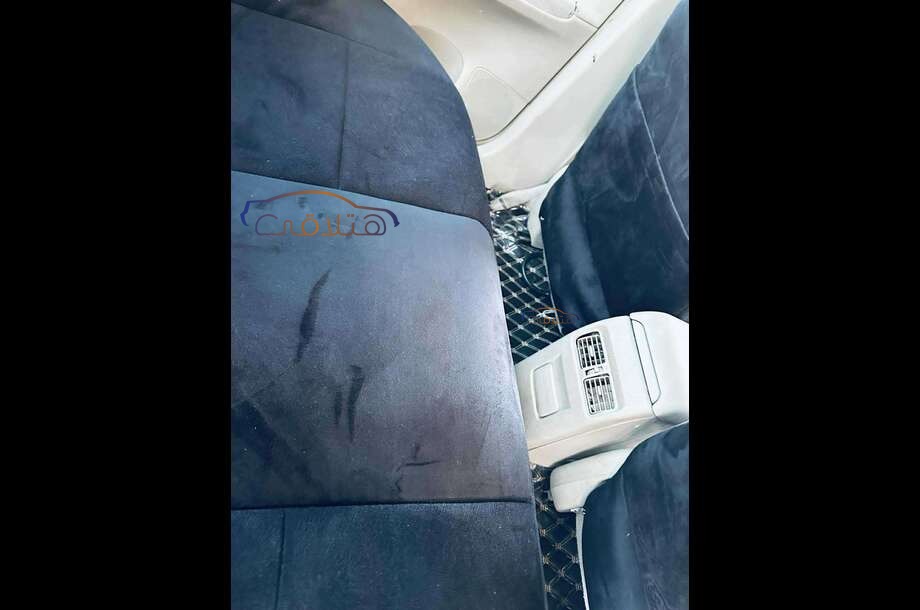 Sentra Nissan أبيض