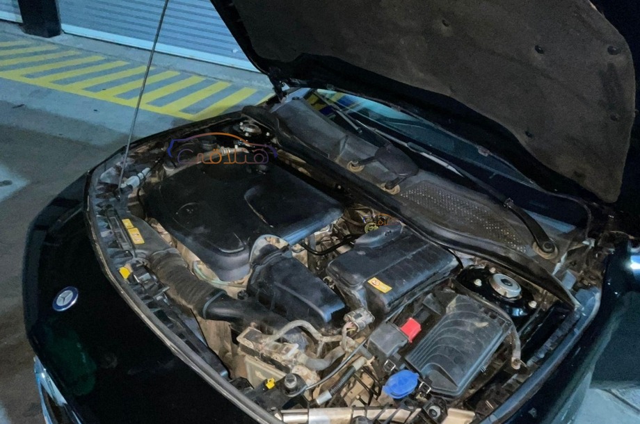 CLA 180 Mercedes Black