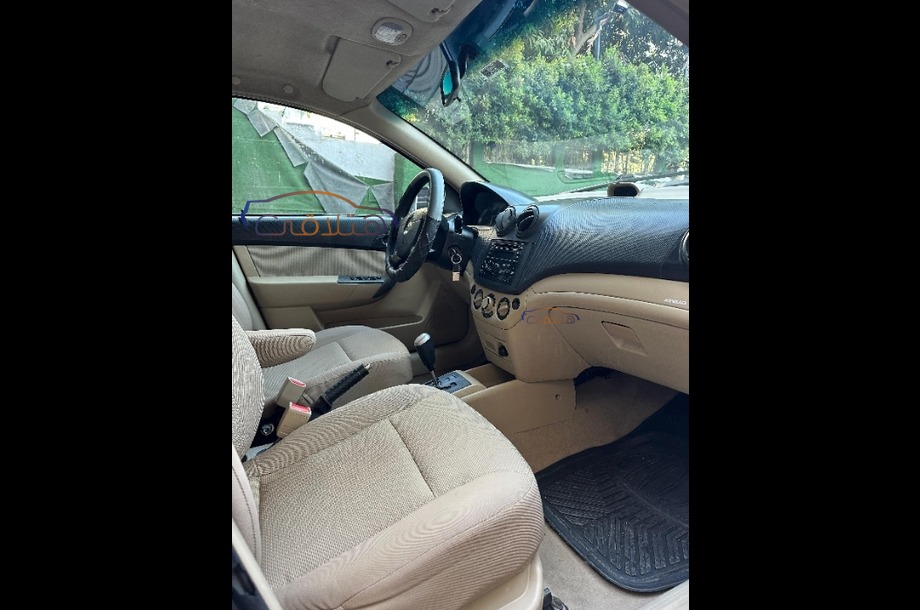 Aveo Chevrolet Dark blue