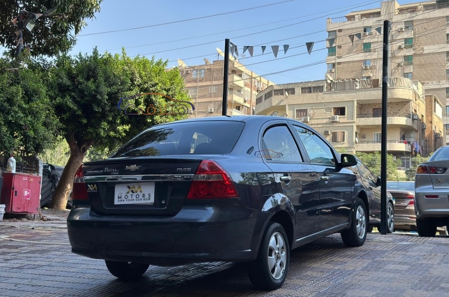 Aveo Chevrolet Dark blue