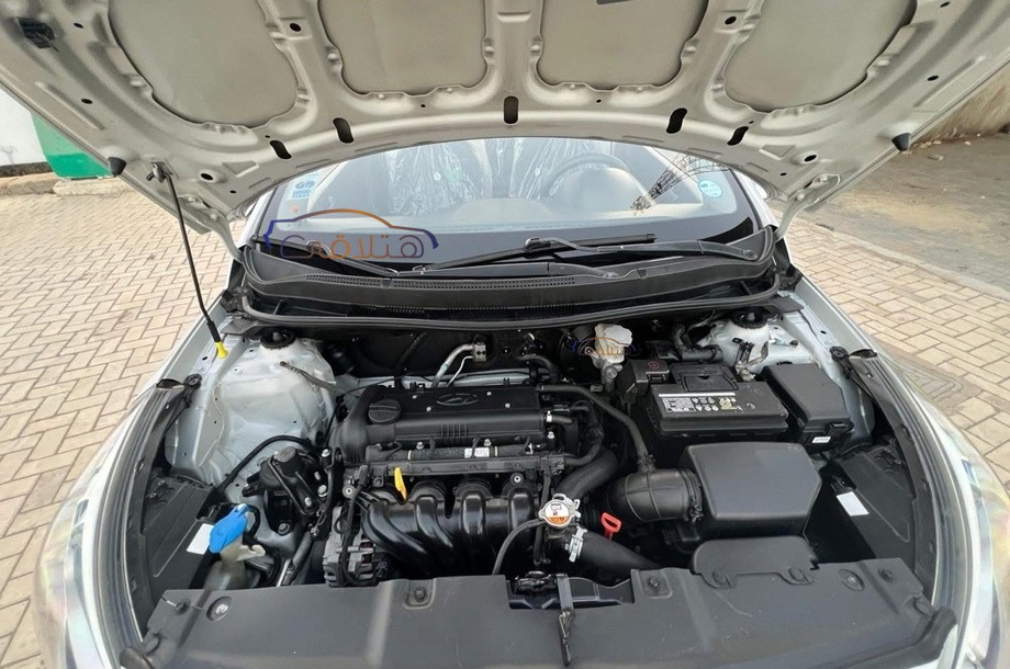 Accent RB Hyundai Silver