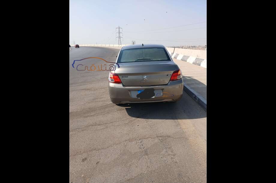 301 Peugeot برونزي