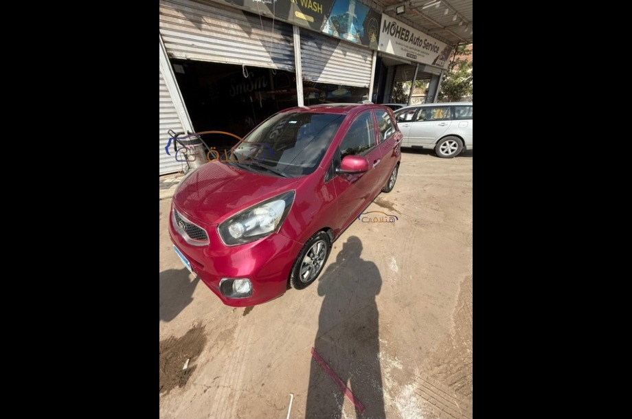 Picanto Kia Dark red