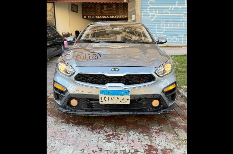 Grand Cerato Kia فضي
