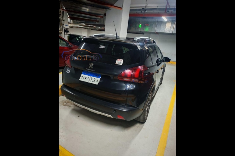 2008 Peugeot أسود