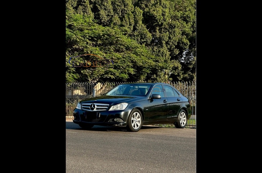 C 180 Mercedes Black