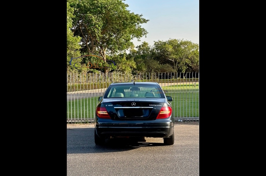 C 180 Mercedes Black