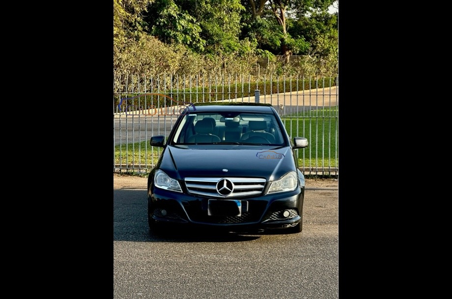 C 180 Mercedes Black