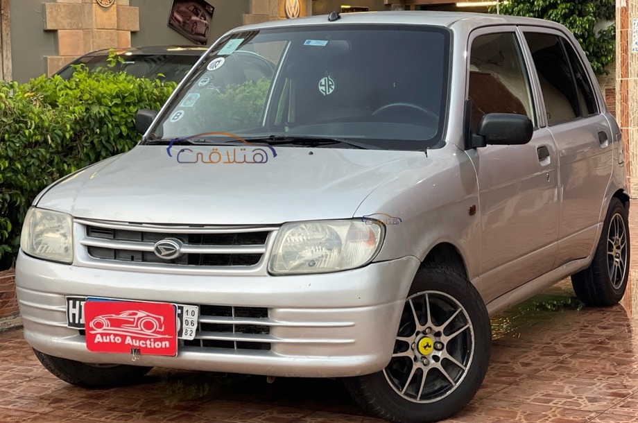 Mira Daihatsu فضي