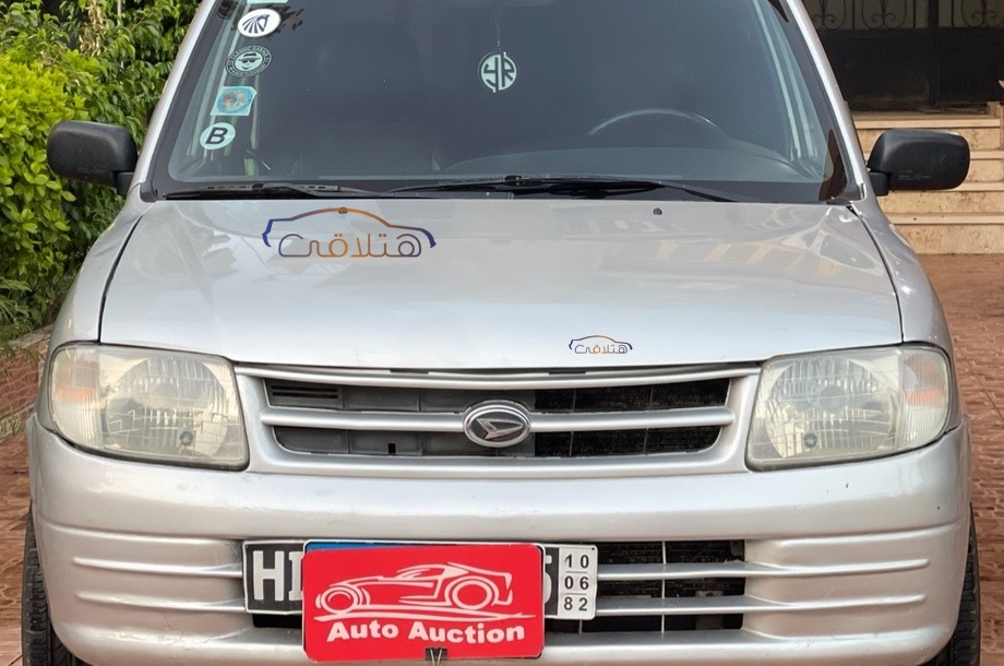 Mira Daihatsu فضي