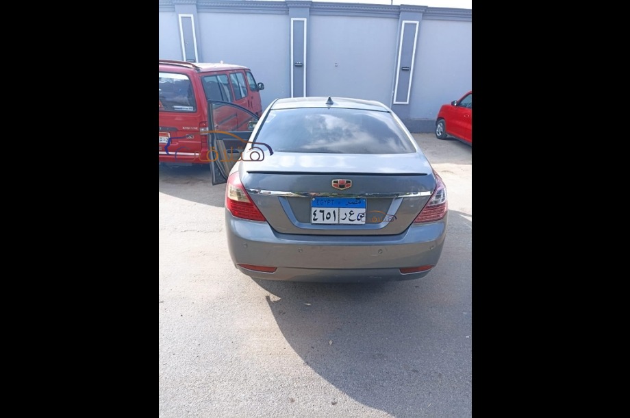 EC7 Geely Gray