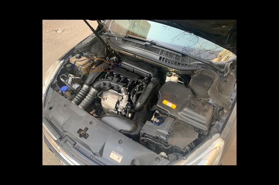 508 Peugeot الأزرق الداكن