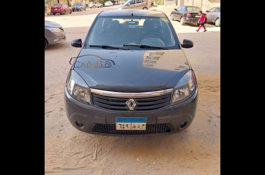 Sandero Renault Gray