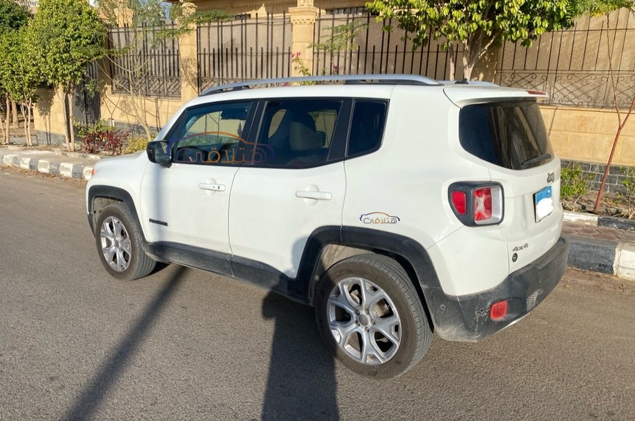 Renegade Jeep أبيض