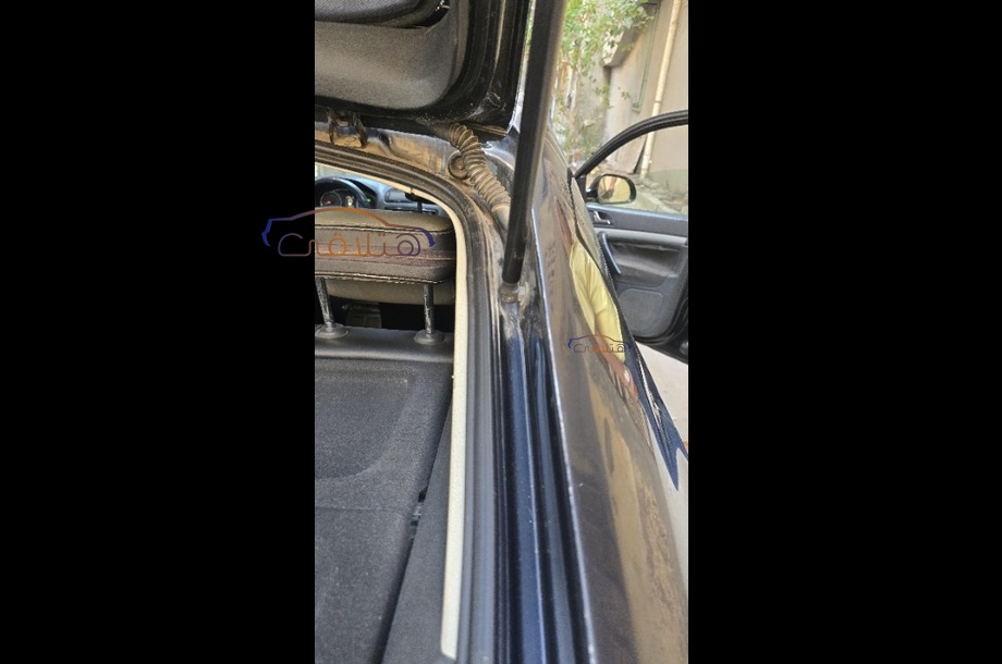 Fantasia Skoda أسود