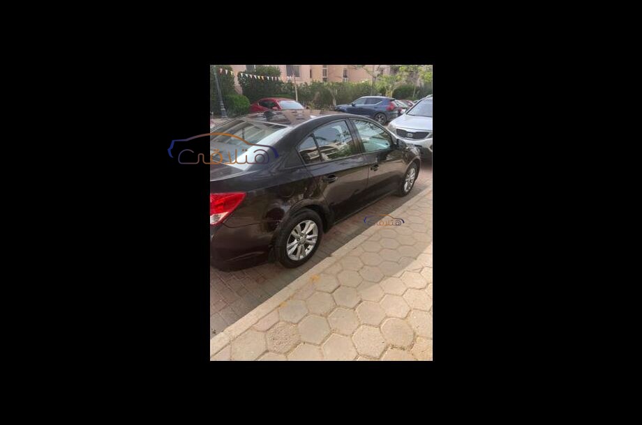 Cruze Chevrolet Brown