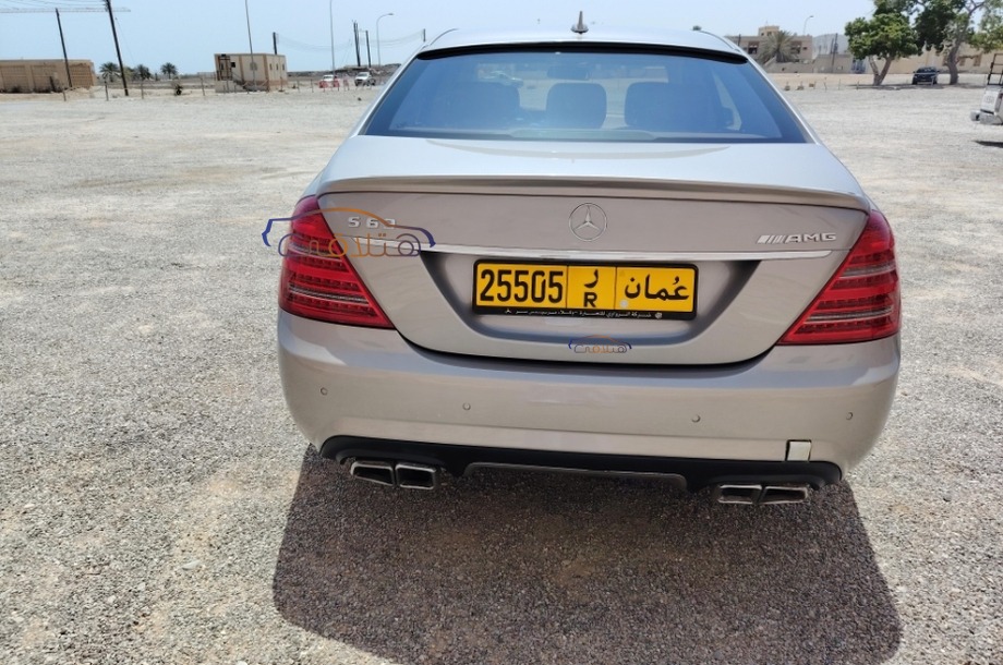 S 550 Mercedes فضي