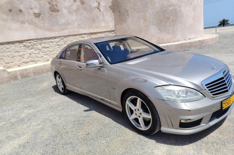 S 550 Mercedes فضي