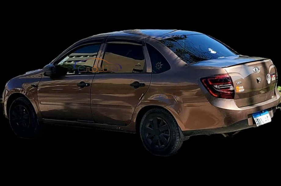 Granta Lada موكا