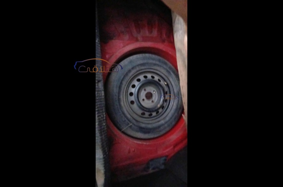 Vectra Opel احمر