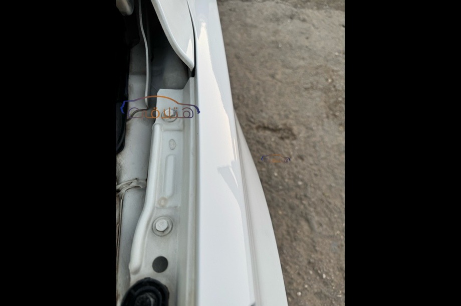 Avante Hyundai أبيض