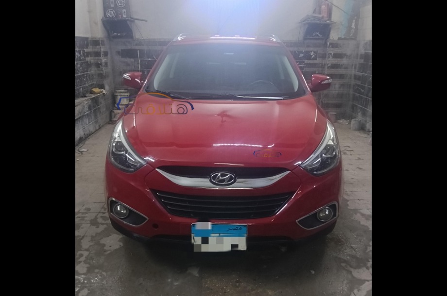 IX 35 Hyundai Red