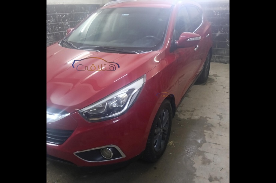 IX 35 Hyundai Red