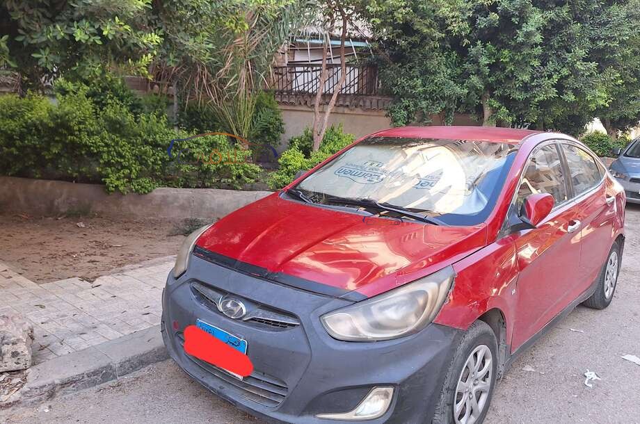 Accent RB Hyundai Red