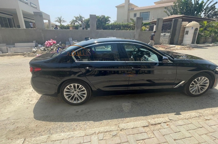 530 BMW Black