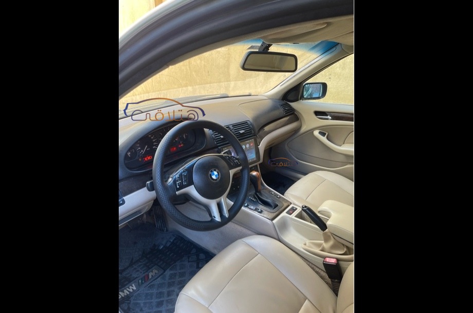 318 BMW رمادي
