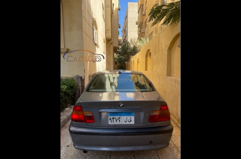 318 BMW رمادي