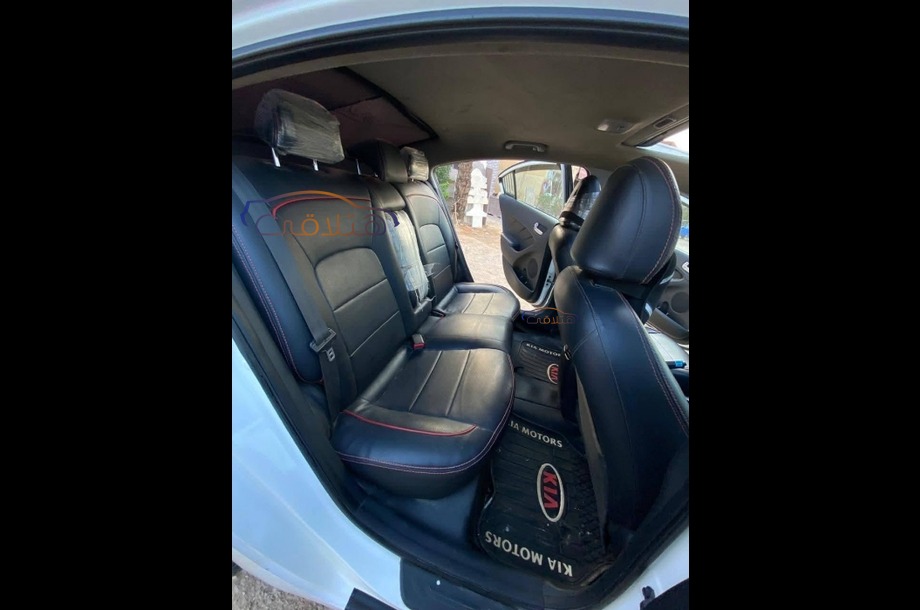 Grand Cerato Kia أبيض