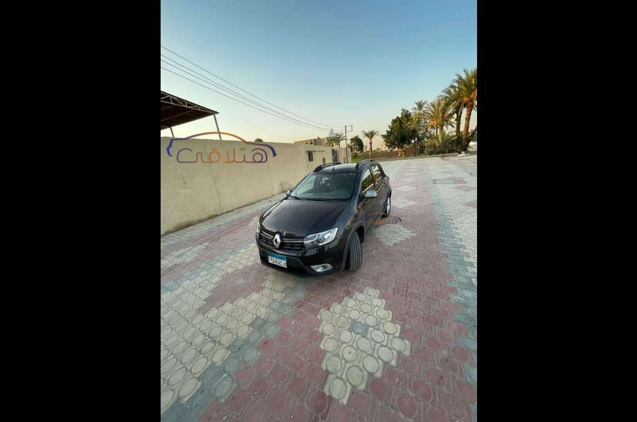 Sandero Step Way Renault أسود