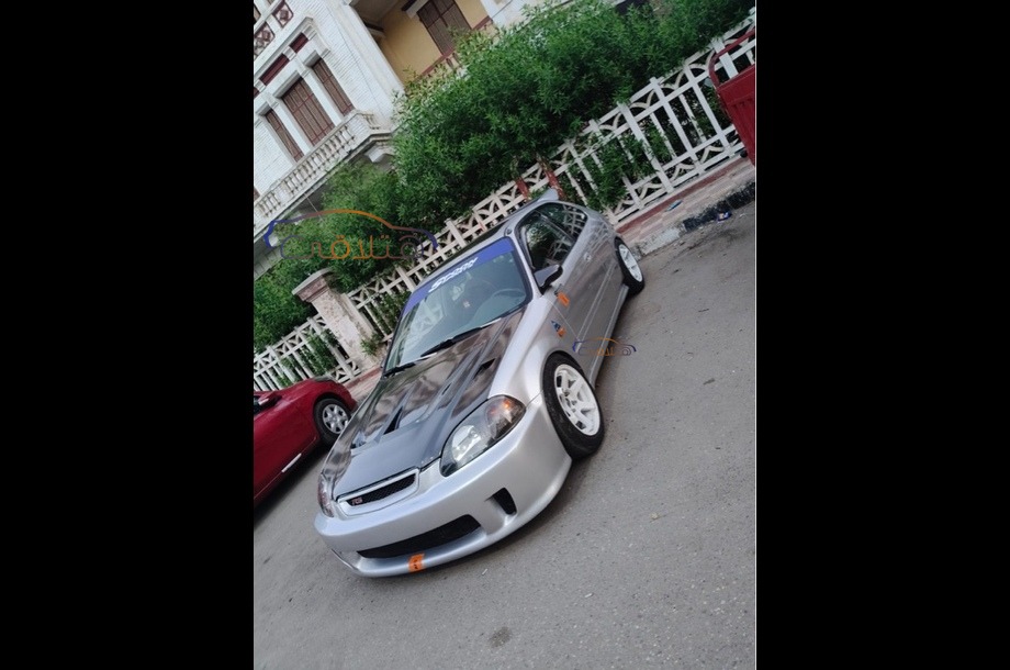 Civic Honda فضي