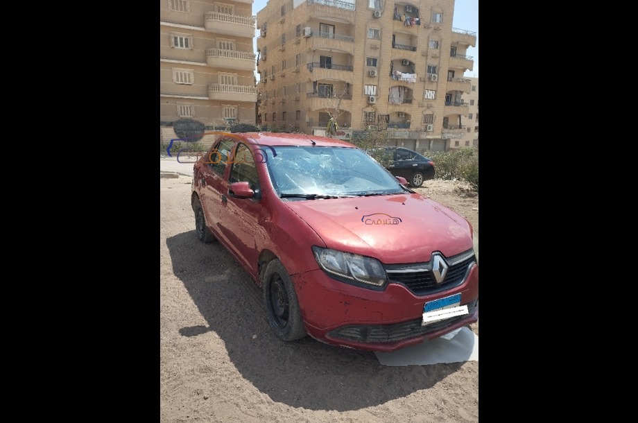 Logan Renault احمر