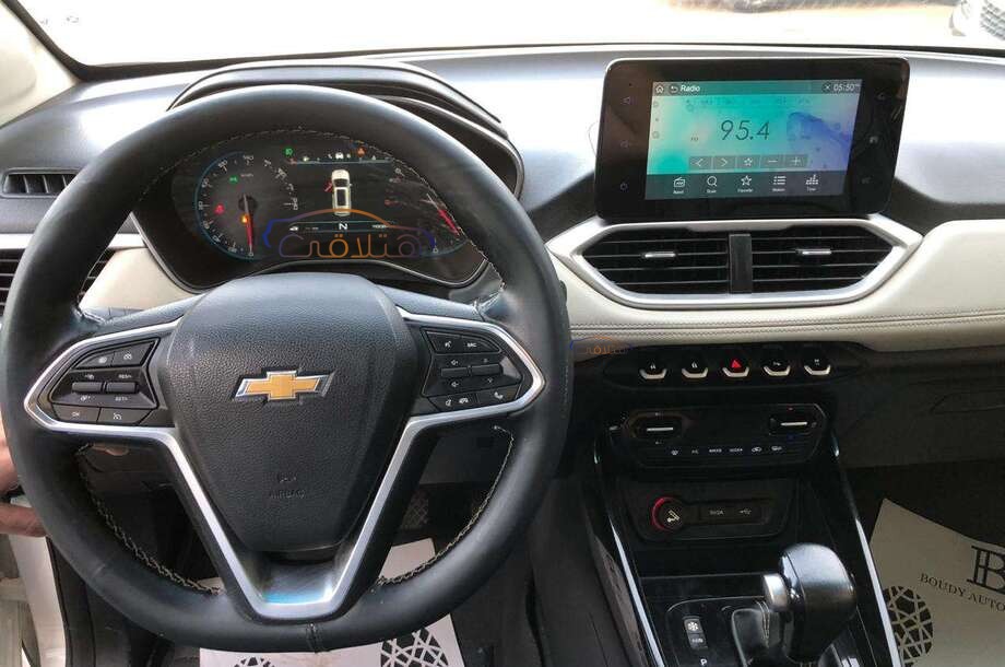 Captiva Chevrolet White