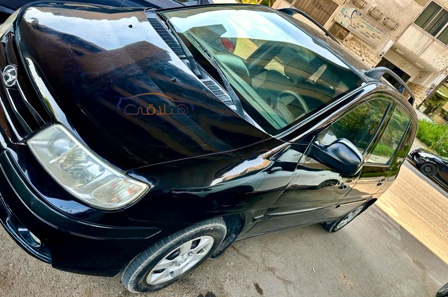 Matrix Hyundai أسود