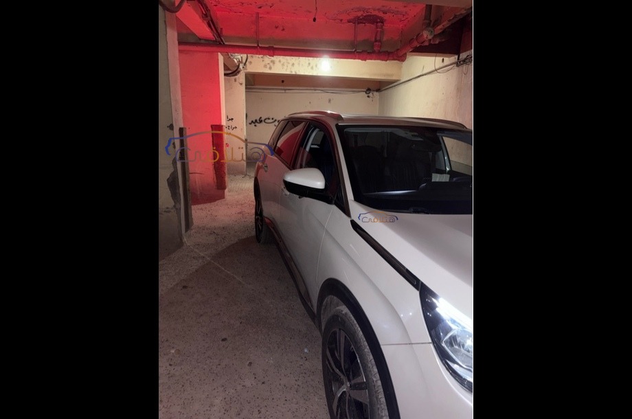 5008 Peugeot أبيض
