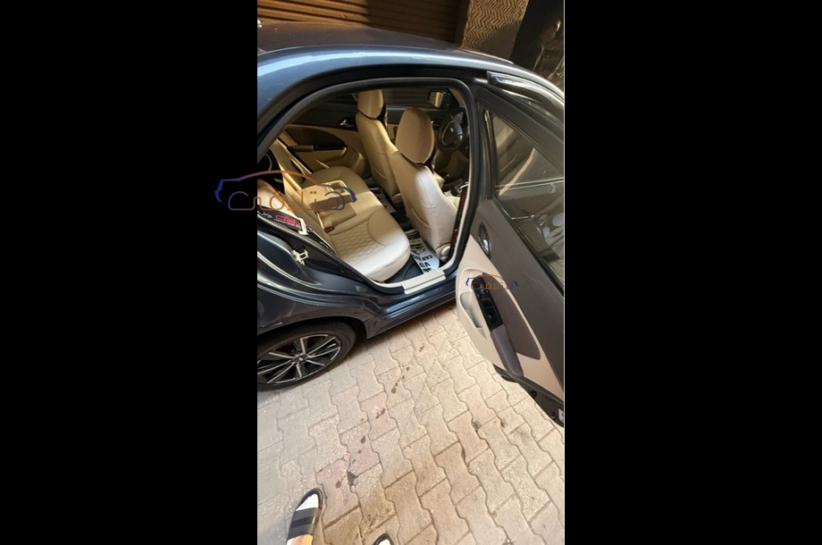 Optra Chevrolet Dark grey