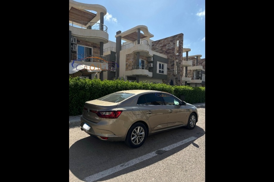 Megane Renault شمبان