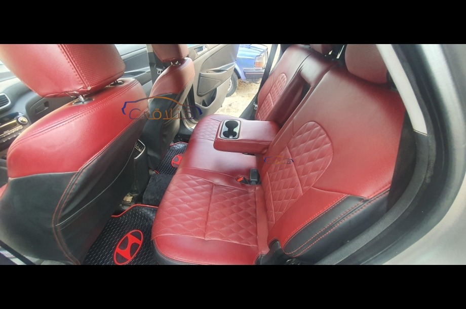 Tucson GDI Hyundai فضي