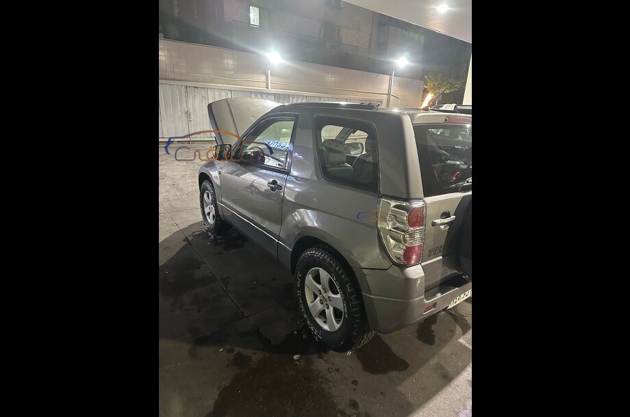 Grand vitara Suzuki Silver