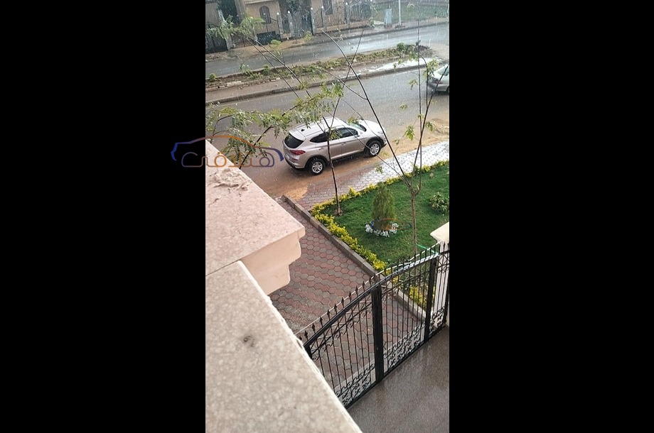 Tucson Hyundai فضي