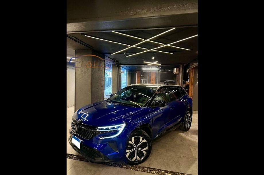 Austral Renault أزرق