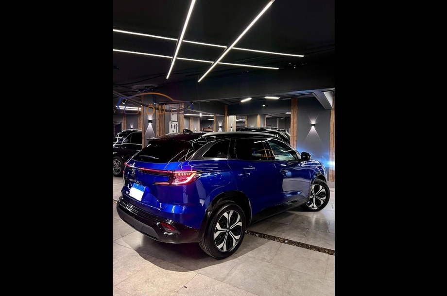 Austral Renault أزرق