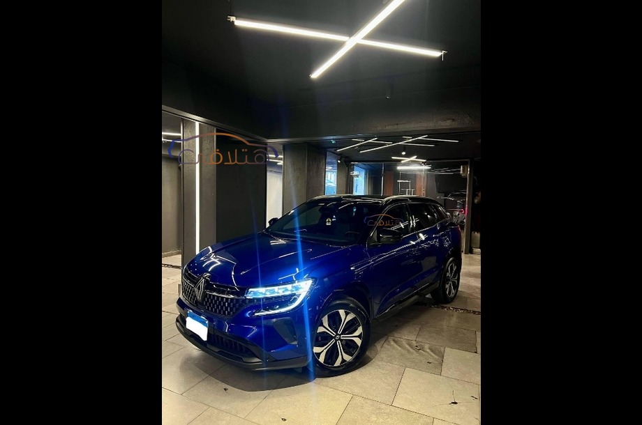 Austral Renault أزرق